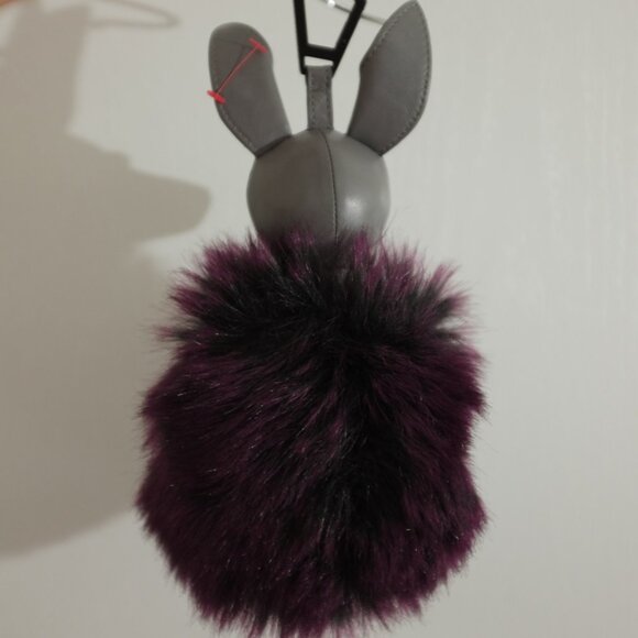 COPY - KENDALL + KYLIE Bag Charm bambi - Picture 7 of 10